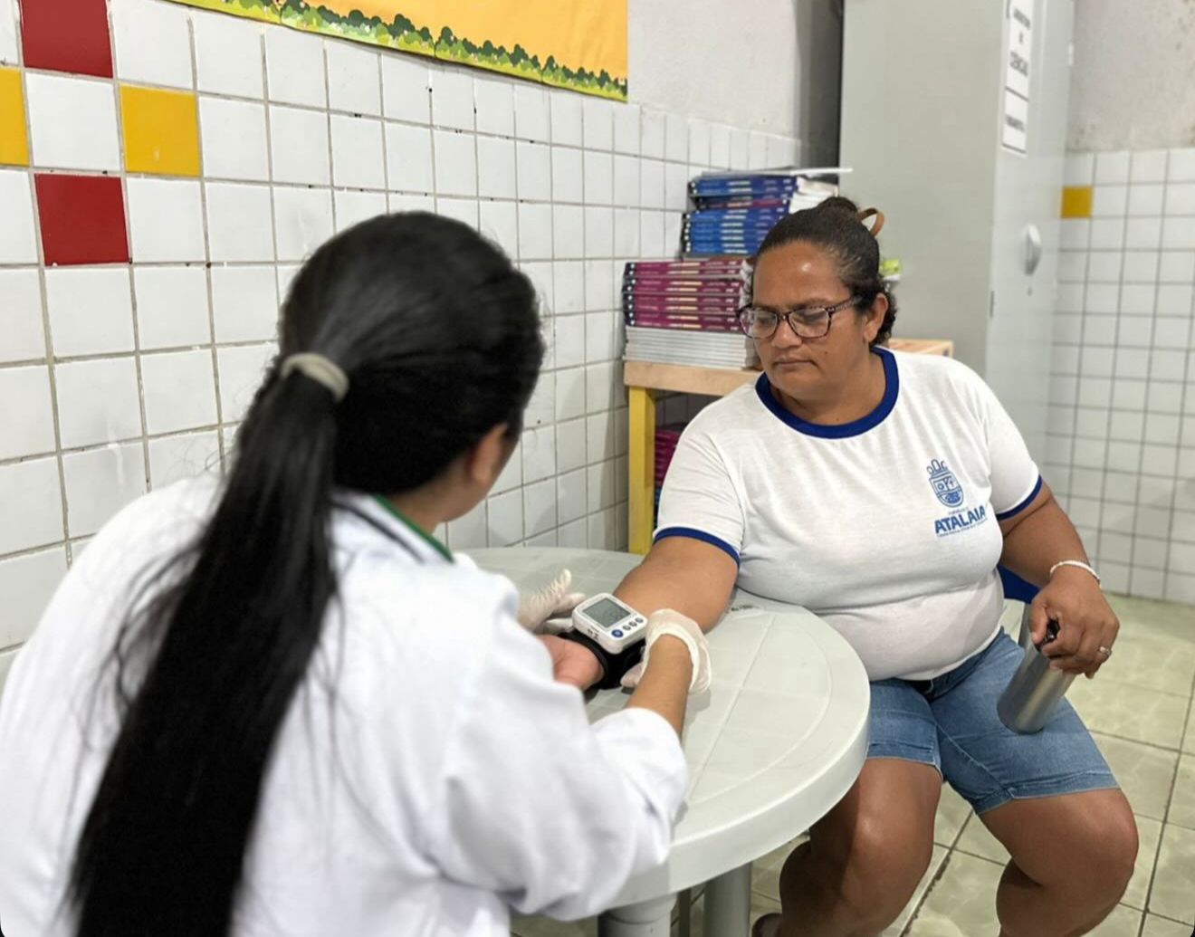 Prefeitura de Atalaia promove ação de saúde e conscientização com alunos da EJA